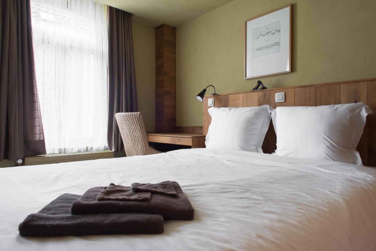 Poeziehotel Surplace - 15 Min Van Pairi Daiza & Industriezone Ghislenghien Bever Exteriör bild
